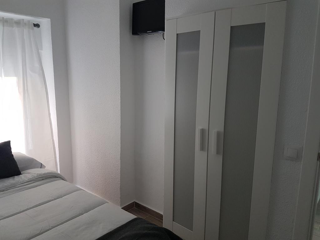 Guesthouse Central Alicante Bagian luar foto