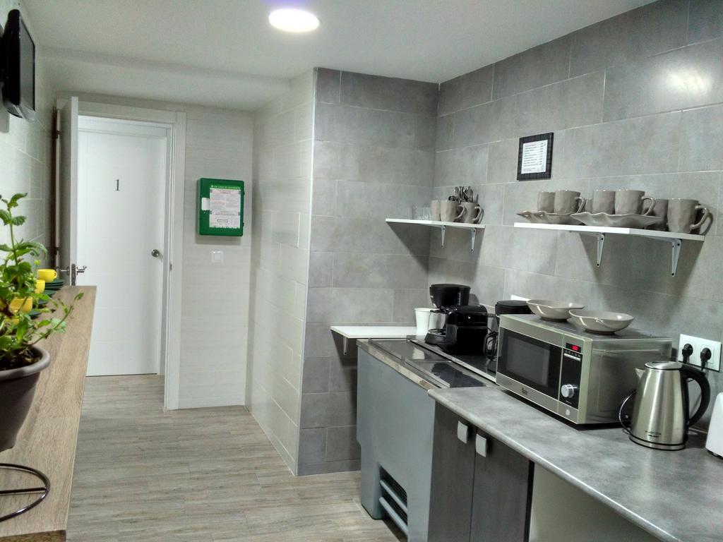 Guesthouse Central Alicante Bagian luar foto