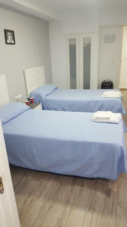 Guesthouse Central Alicante Bagian luar foto